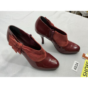 Womans Pour La. Victoiue Vero Cuoio Booties 6 Red Side Zip Stiletto Heel